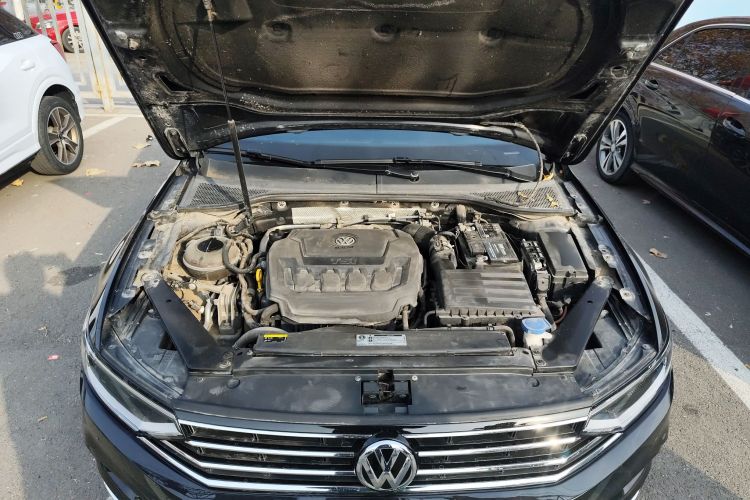 大众 迈腾 2020款 330TSI DSG 领先型机舱底盘24