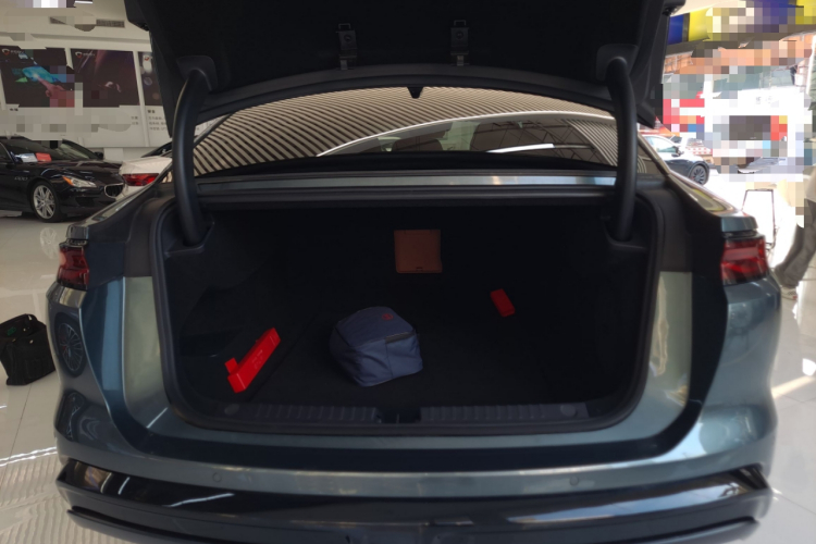 比亚迪 汉L 2025款 DM-p 四驱激光雷达旗舰型局部细节23