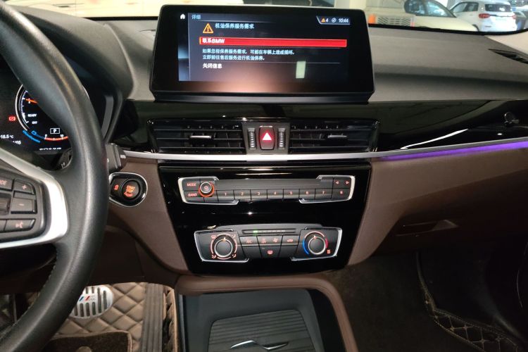 宝马X1 2021款 sDrive20Li 时尚型中控内饰16