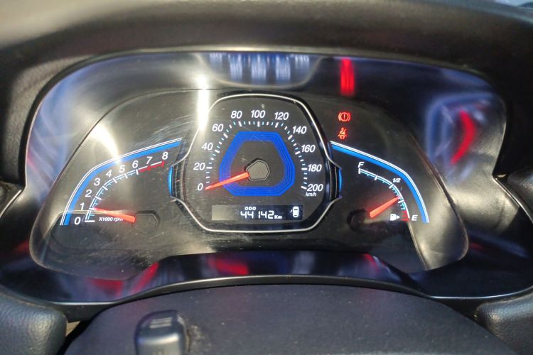 纳智捷 锐3 2016款 1.6L 手动智享型中控内饰14