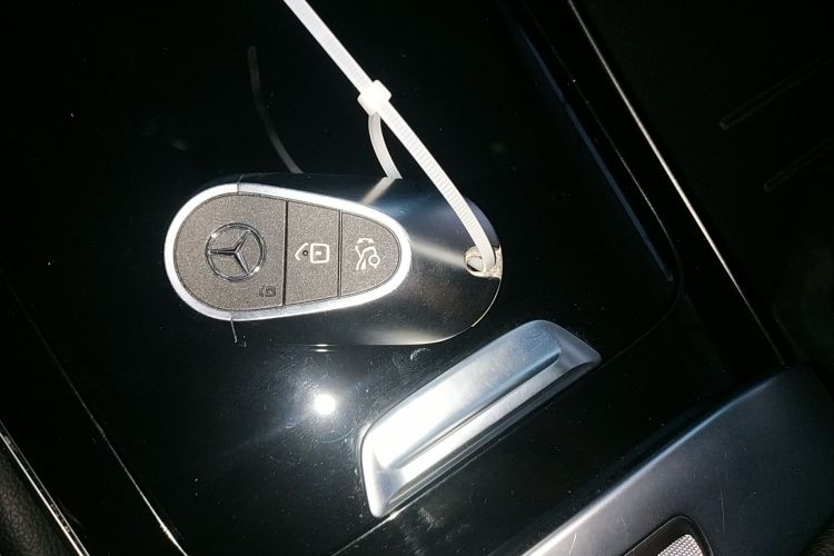 奔驰C级 2022款 C 200 L 运动版中控内饰7001