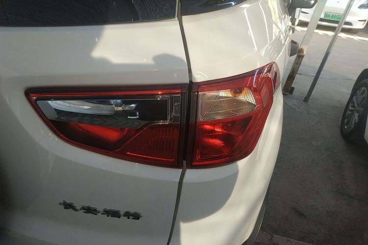 福特 翼搏 2018款 1.5L 自动精翼型车身外观9