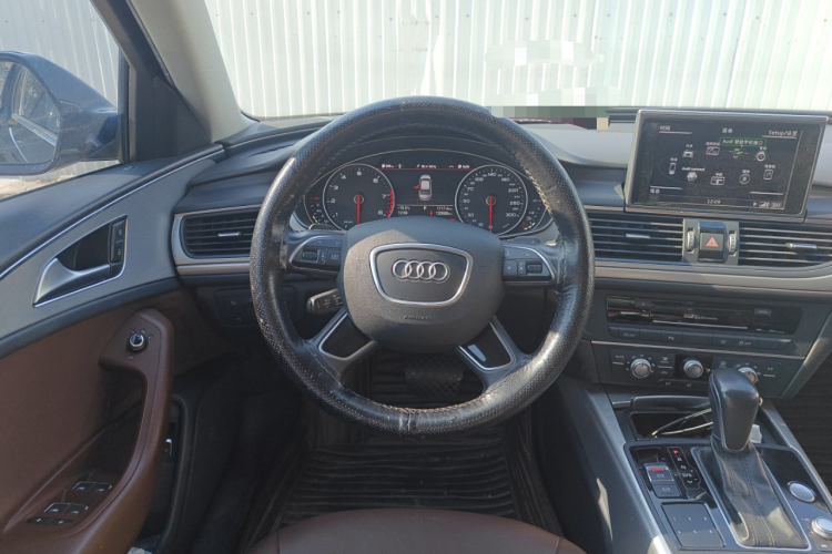 奥迪A6L 2018款 35 TFSI 典藏版中控内饰13