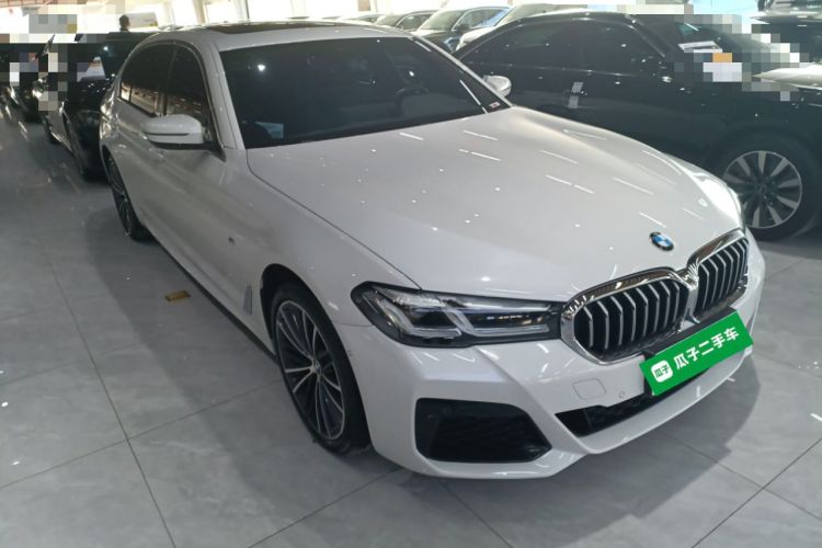 宝马5系 2022款 改款二 525Li M运动套装车身外观6002