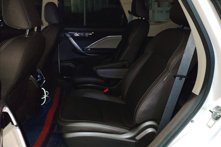 吉利汽车 嘉际 2021款 智擎 1.5TD DCT尊贵型中控内饰21