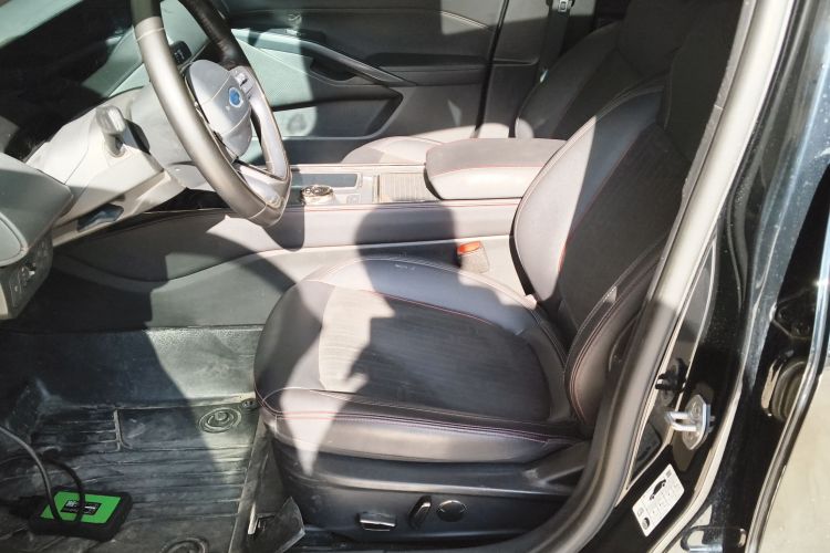 福特 蒙迪欧 2023款 EcoBoost 180 舒雅型局部细节19