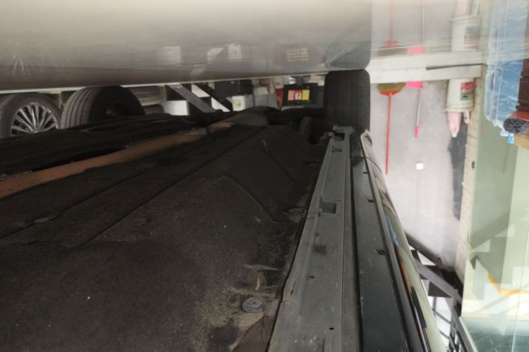 本田UR-V 2020款 370TURBO 两驱尊雅版局部细节9001