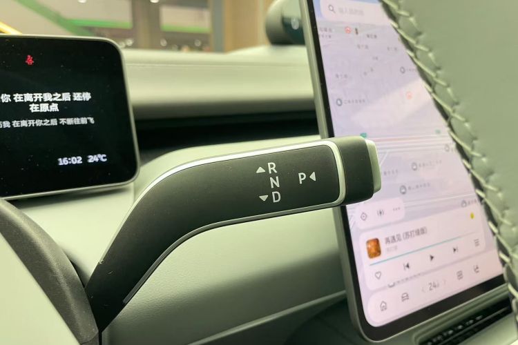 蔚来ET5T 2025款 75kWh Touring中控内饰18