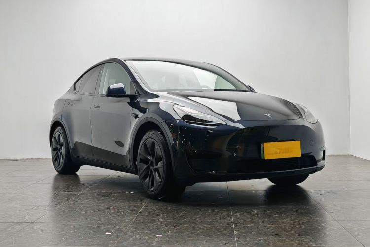 特斯拉 Model Y 2024款 后轮驱动版车身外观3