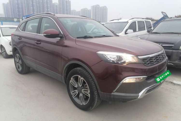 猎豹汽车 猎豹CS10 2017款 1.5T CVT尊贵型车身外观3