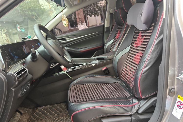 长安 逸动 2020款 PLUS 蓝鲸NE 1.4T GDI DCT尊贵型中控内饰19