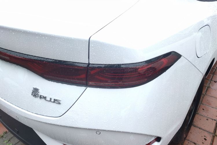 比亚迪 秦PLUS 2025款 DM-i 智驾版 55KM领先型车身外观9