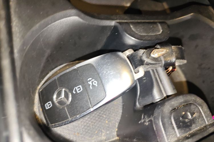 奔驰A级 2020款 A 200 L 运动轿车中控内饰7001