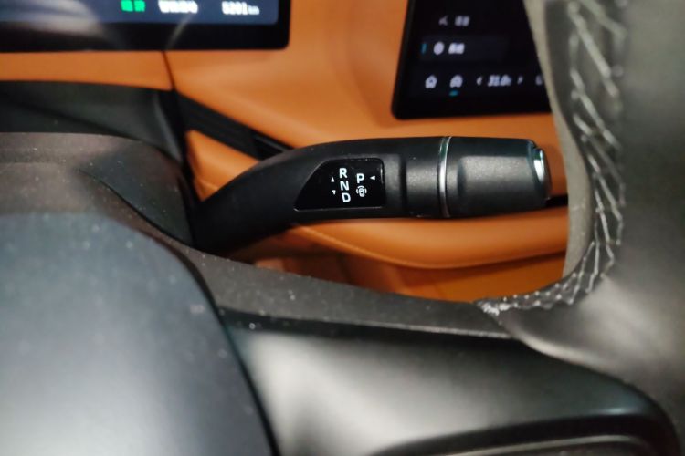 魏牌 蓝山 2025款 四驱 Max中控内饰18