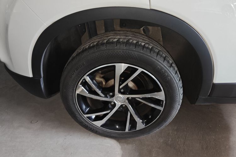 奔腾X40 2019款 1.6L 自动豪华型 国V车身外观6003