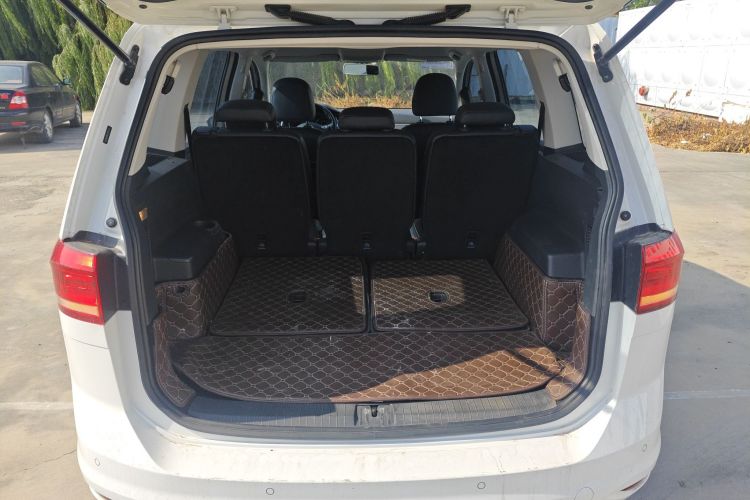 大众 2018款 途安L 280TSI DSG风尚版 7座 国V机舱底盘23