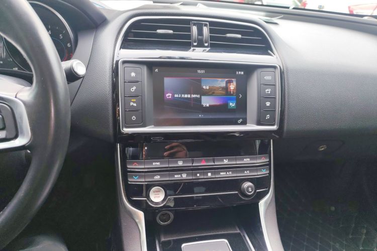 捷豹XEL 2018款 2.0T 200PS 豪华版中控内饰16