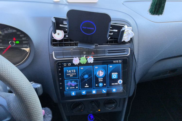 大众 Polo 2016款 1.4L 自动风尚型中控内饰16