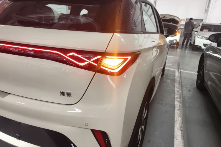 比亚迪 海豚 2025款 420km 自由版车身外观9