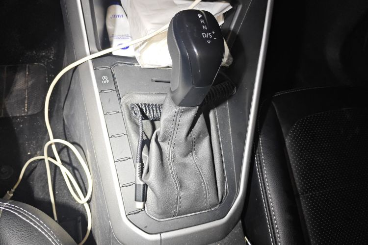 大众 Polo 2022款 Plus 1.5L 自动纵情乐活版中控内饰18