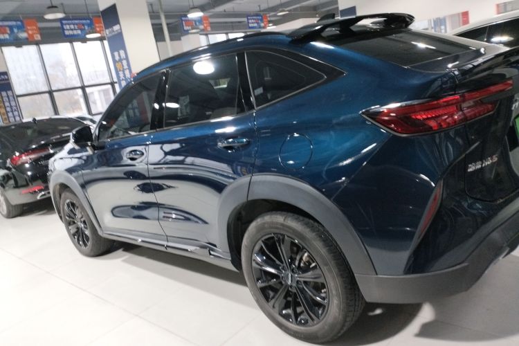 哈弗H6S 2022款 2.0T 两驱智跑版车身外观4