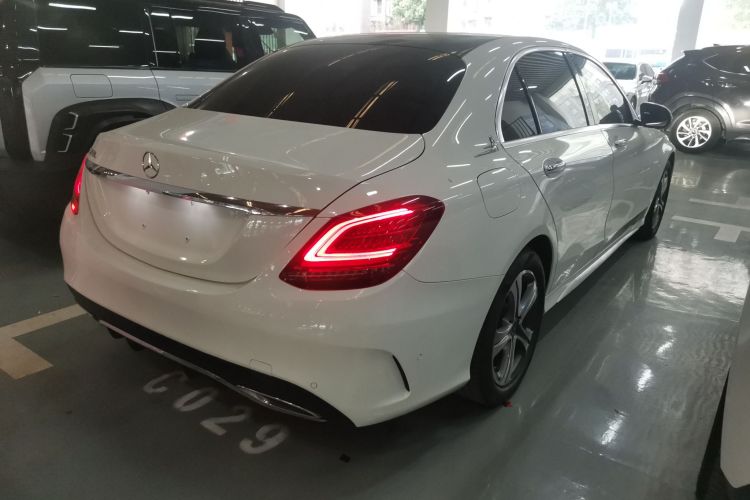 奔驰C级 2021款 C 260 L 运动版车身外观6005