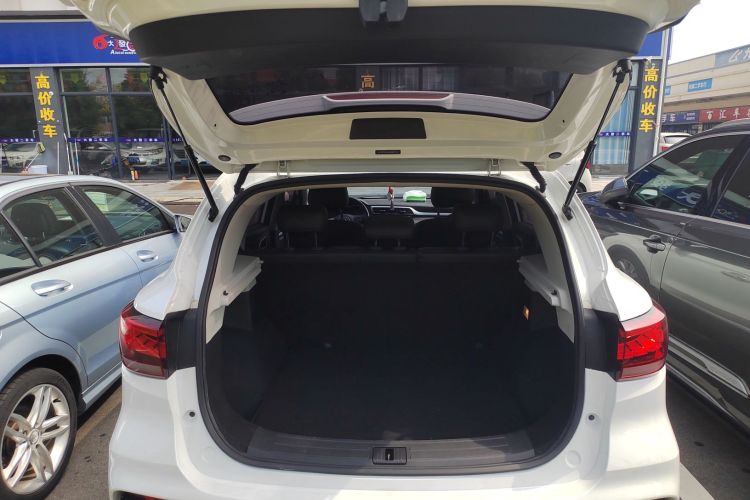 名爵ZS 2020款 180DVVT 自动Lite局部细节23