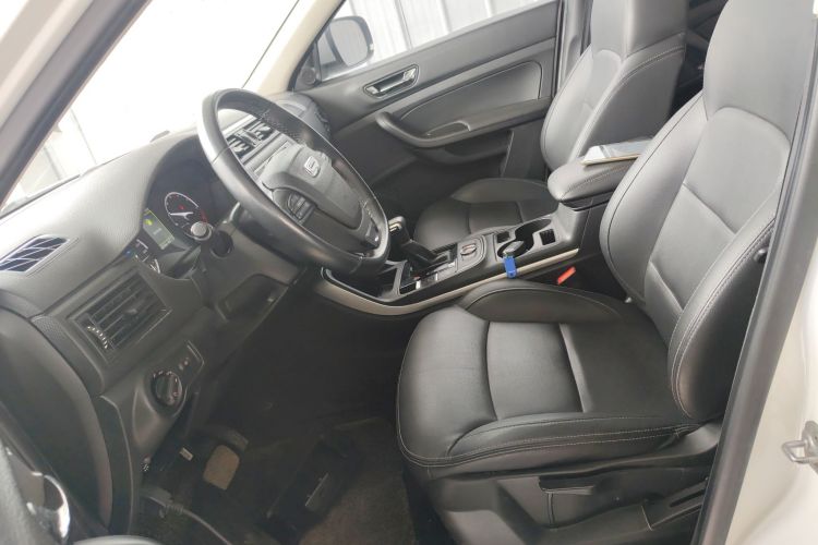 观致5 2018款 改款 1.6T 自动领先型中控内饰19