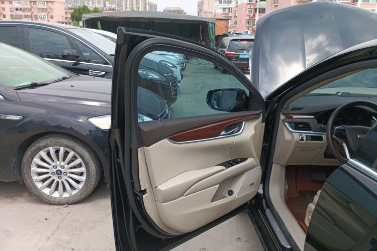 凯迪拉克XTS 2017款 28T 精英型中控内饰7007