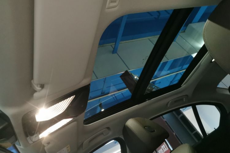 宝马3系 2023款 325Li M运动套装局部细节22