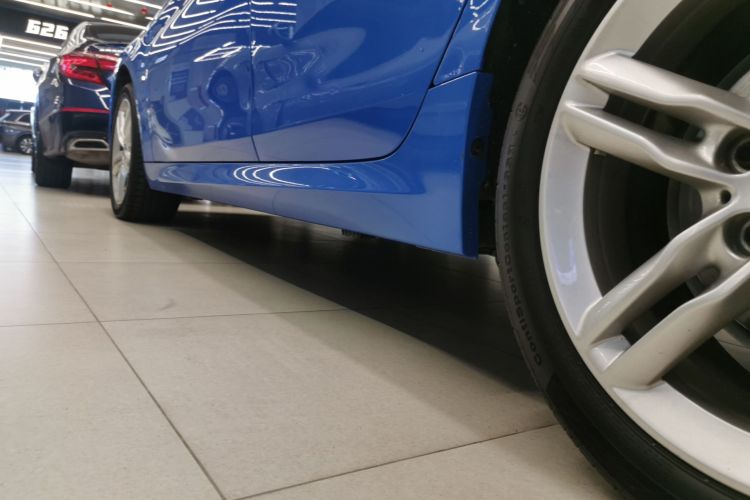 宝马1系 2021款 改款 120i M运动曜夜版机舱底盘30