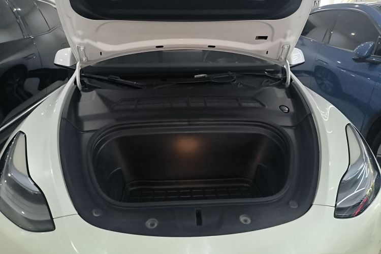 特斯拉 Model Y 2022款 改款 后轮驱动版机舱底盘24