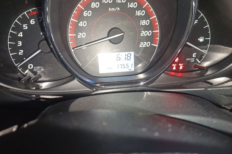 丰田 威驰FS 2021款 1.5L CVT锋驰版中控内饰15