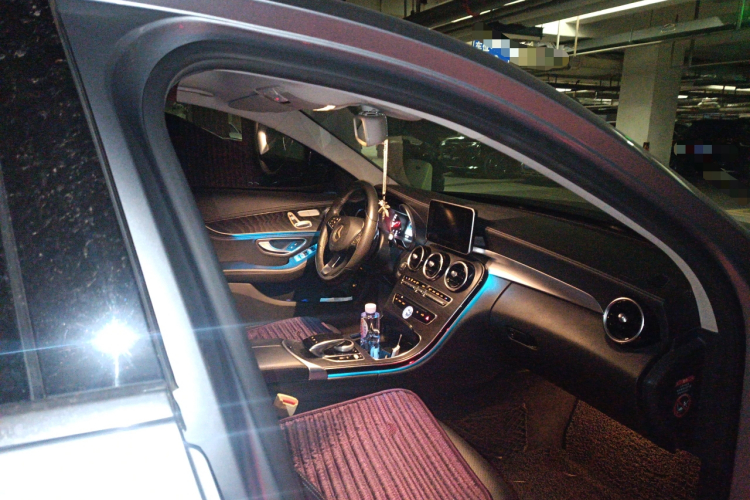 奔驰C级 2015款 C 200 L 运动型局部细节9005