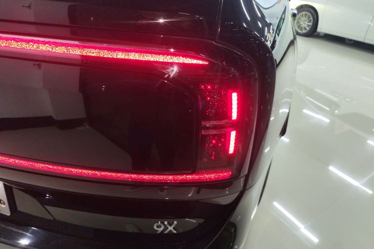 极氪9X 2025款 Ultra版车身外观6006