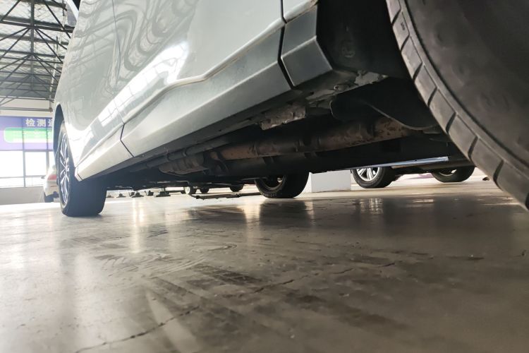 上汽大通MAXUS EUNIQ 5 2020款 1.3T PLUG IN 精英版局部细节9002