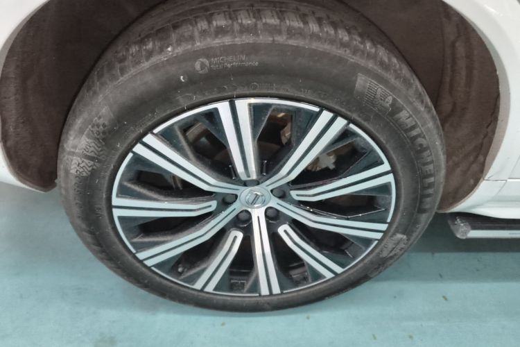 沃尔沃XC90 2022款 B5 智行豪华版 5座车身外观6001