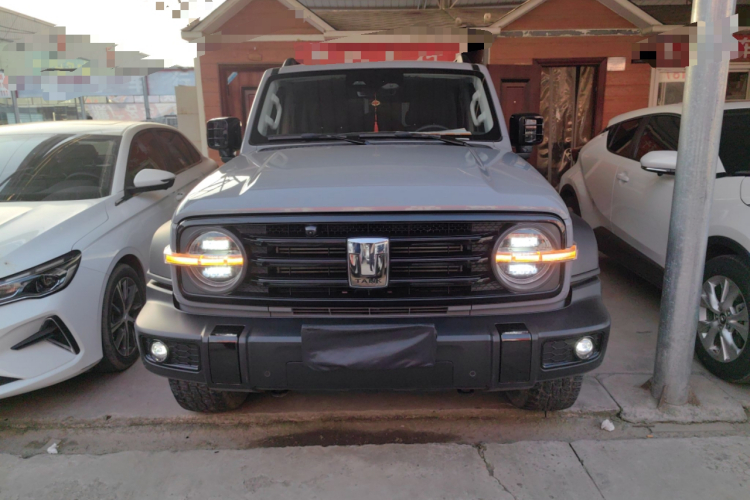 坦克300 2023款 越野版 2.0T 征服者车身外观2