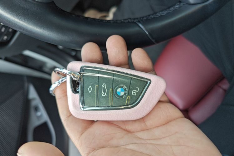 宝马3系 2022款 325Li M运动套装中控内饰7001