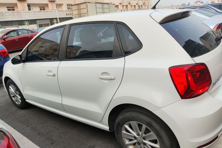 大众 Polo 2016款 1.4L 手动风尚型车身外观4