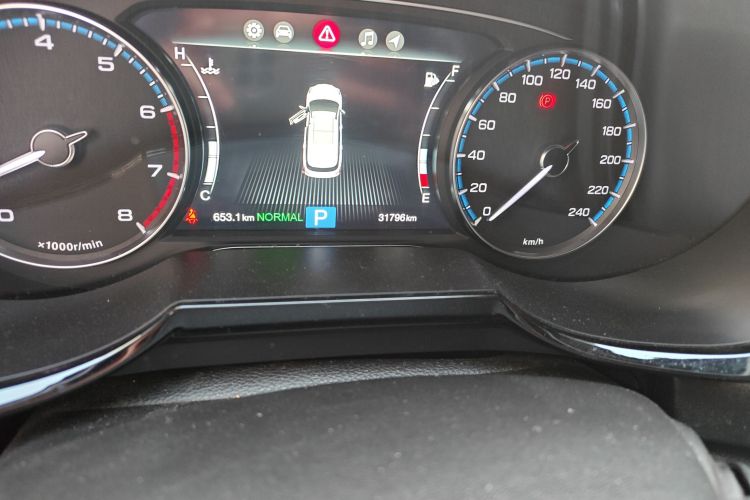 广汽传祺 传祺GS7 2019款 390T 两驱豪华智联型中控内饰15