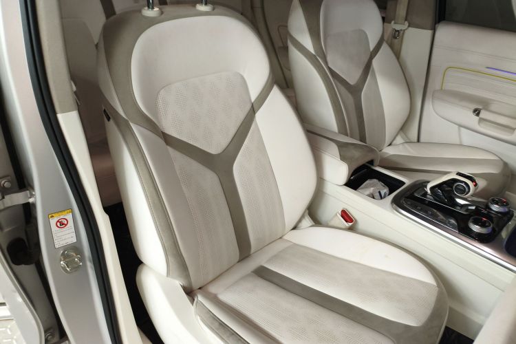 超境汽车 共创坦克300 2021款 2.0T 赛博坦克局部细节41