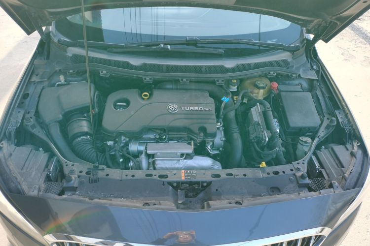 别克 威朗 2015款 三厢 20T 双离合精英型机舱底盘24