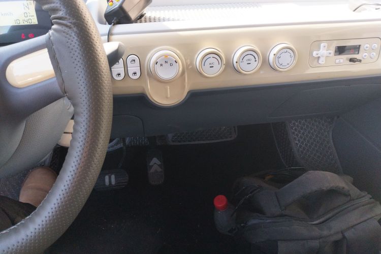 奔腾小马 2024款 170km 元气马中控内饰18