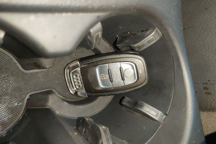 奥迪Q5 2017款 Plus 40 TFSI 技术型中控内饰11