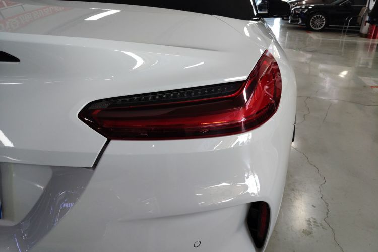 宝马Z4 2022款 sDrive 25i M运动套装车身外观9