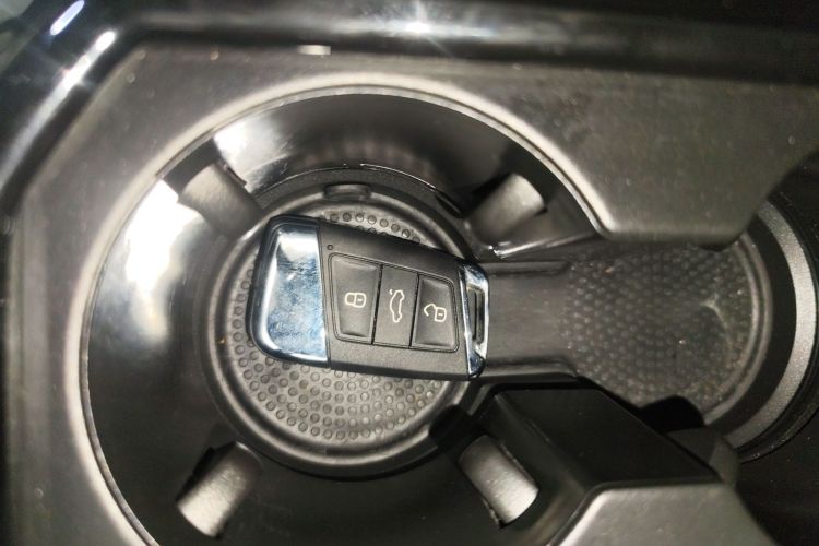 大众 帕萨特 2022款 330TSI 豪华版中控内饰11