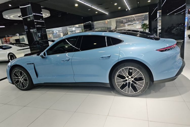 保时捷 2022款 改款 Taycan车身外观4