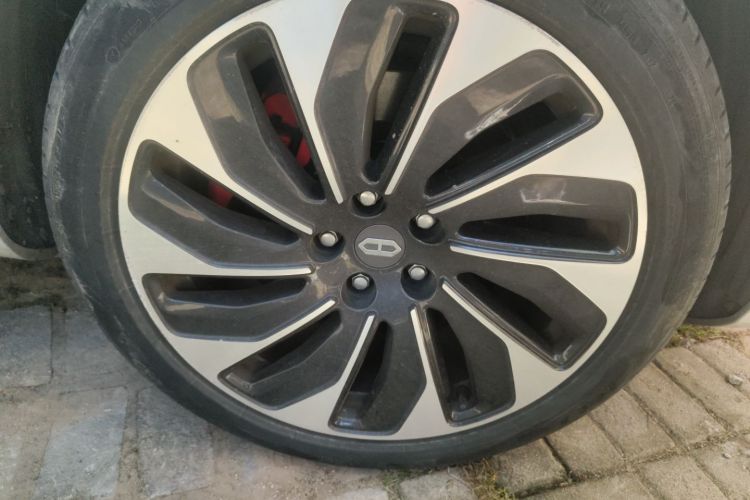 鸿蒙智行 问界M5 2022款 增程后驱标准版车身外观10