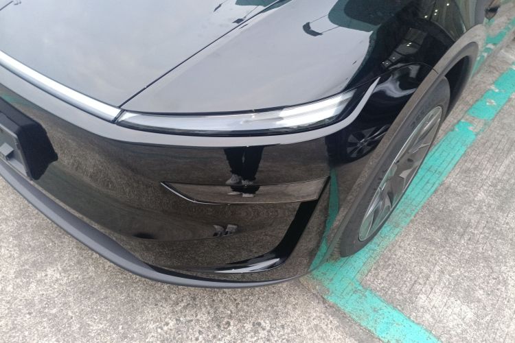 特斯拉 Model Y L 2025款 长续航全轮驱动版局部细节36